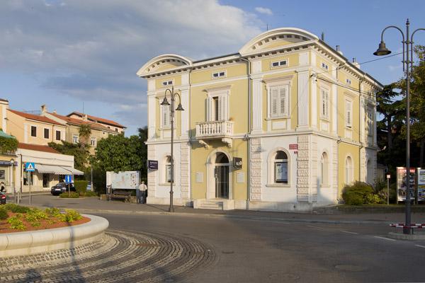 Poslovalnica Izola